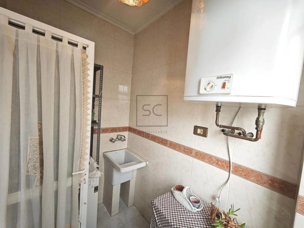 Céntrico Pisoo con 3 Habitaciones en el Centro, Ferrol