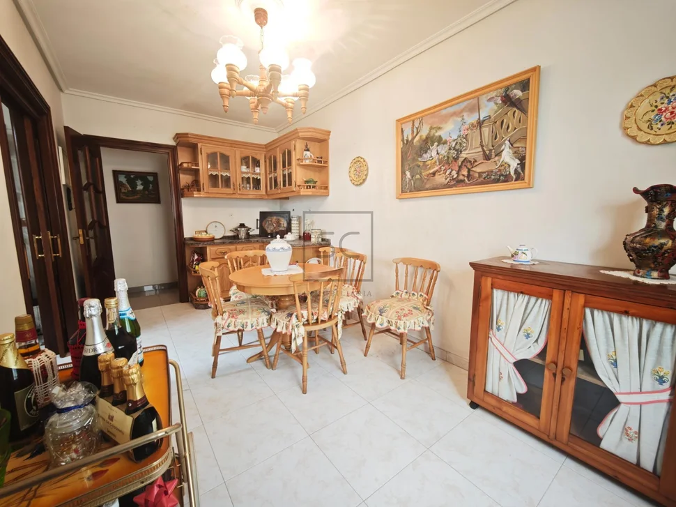 Céntrico Pisoo con 3 Habitaciones en el Centro, Ferrol