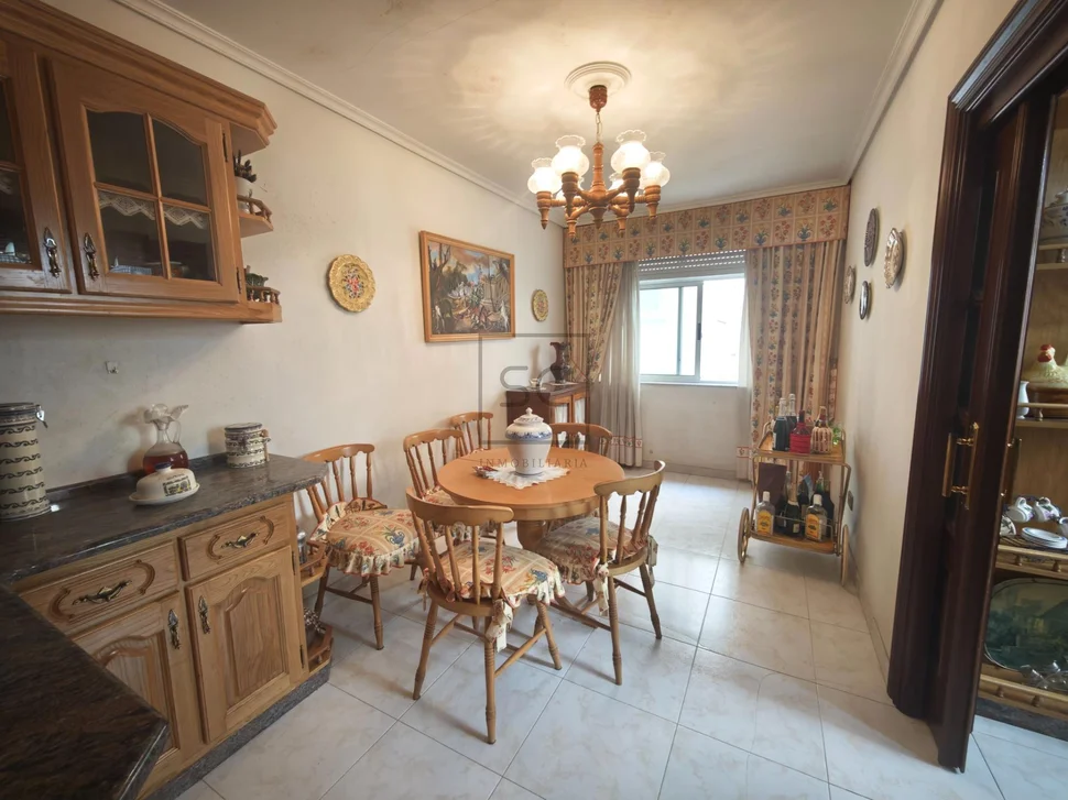 Céntrico Pisoo con 3 Habitaciones en el Centro, Ferrol