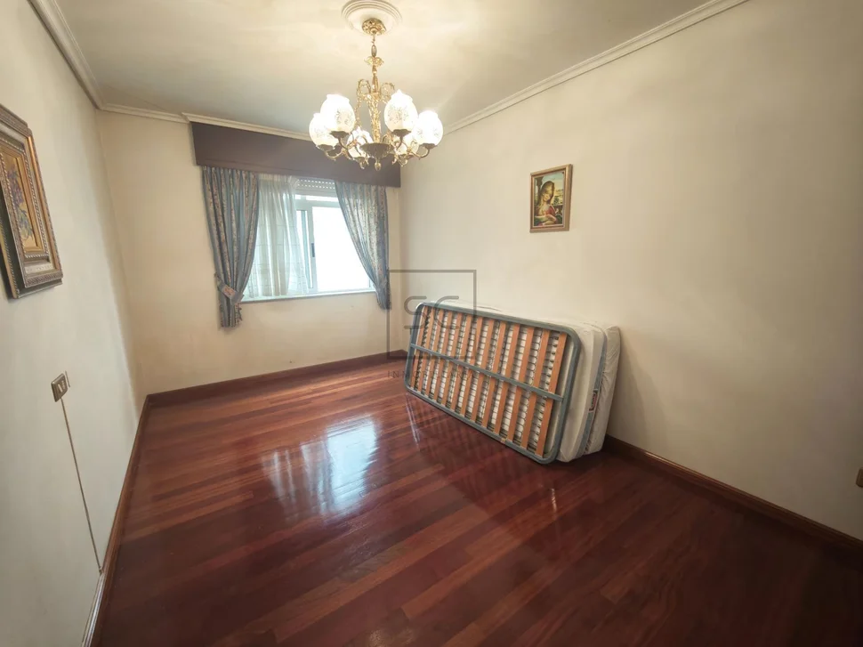 Céntrico Pisoo con 3 Habitaciones en el Centro, Ferrol