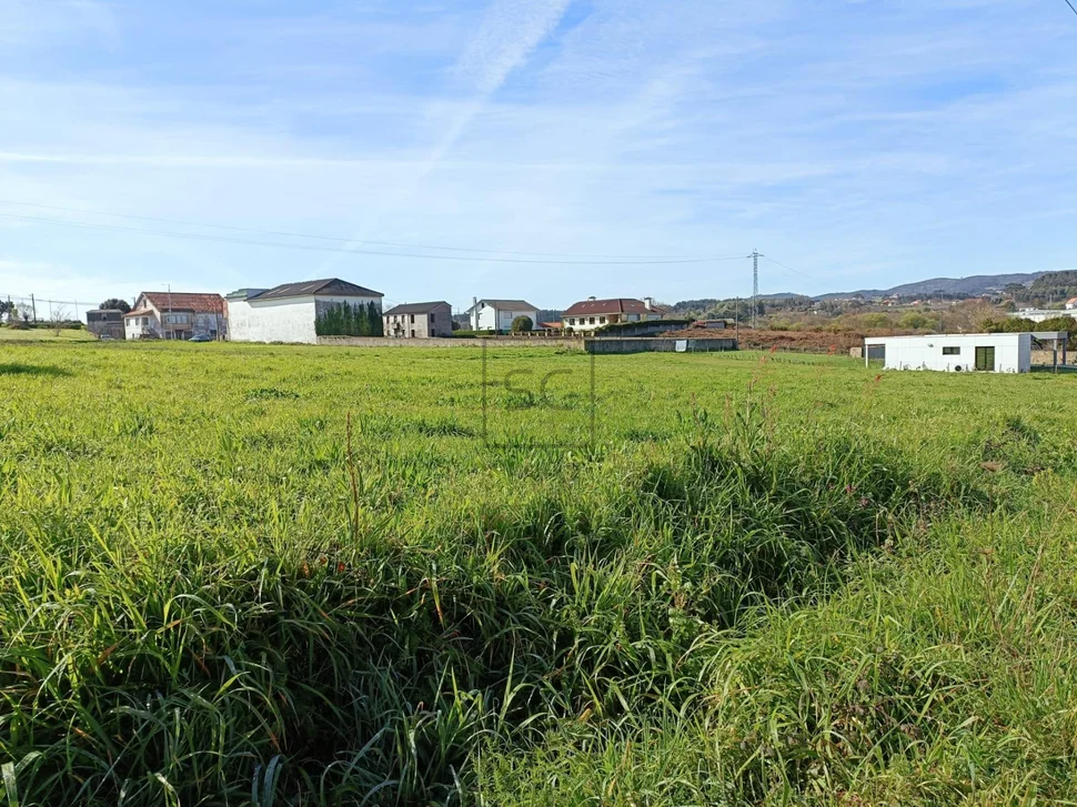 Parcela edificable en meirás