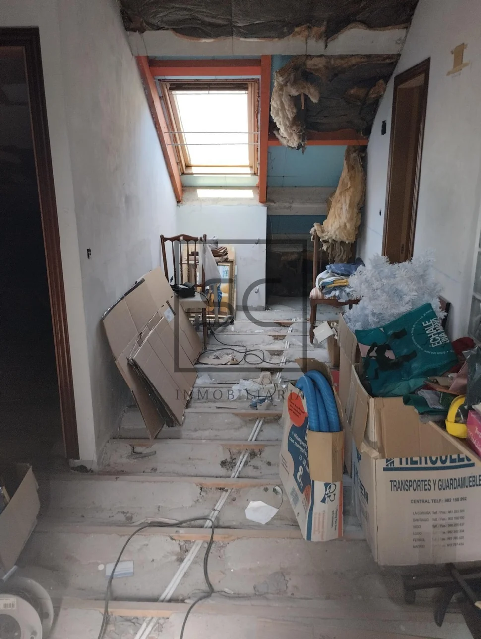 Adosado con jardín en a zapateira