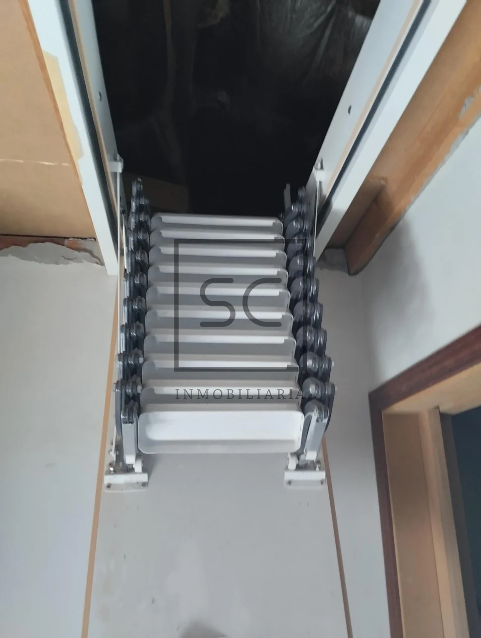 Adosado con jardín en a zapateira