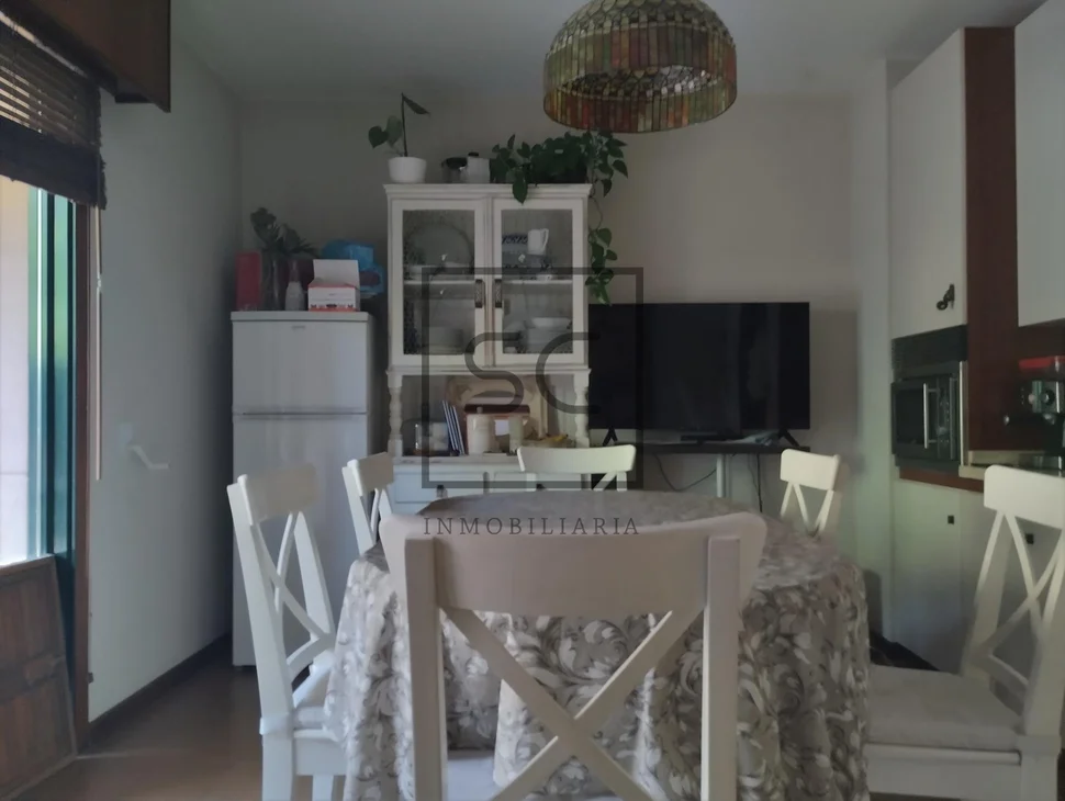 Adosado con jardín en a zapateira