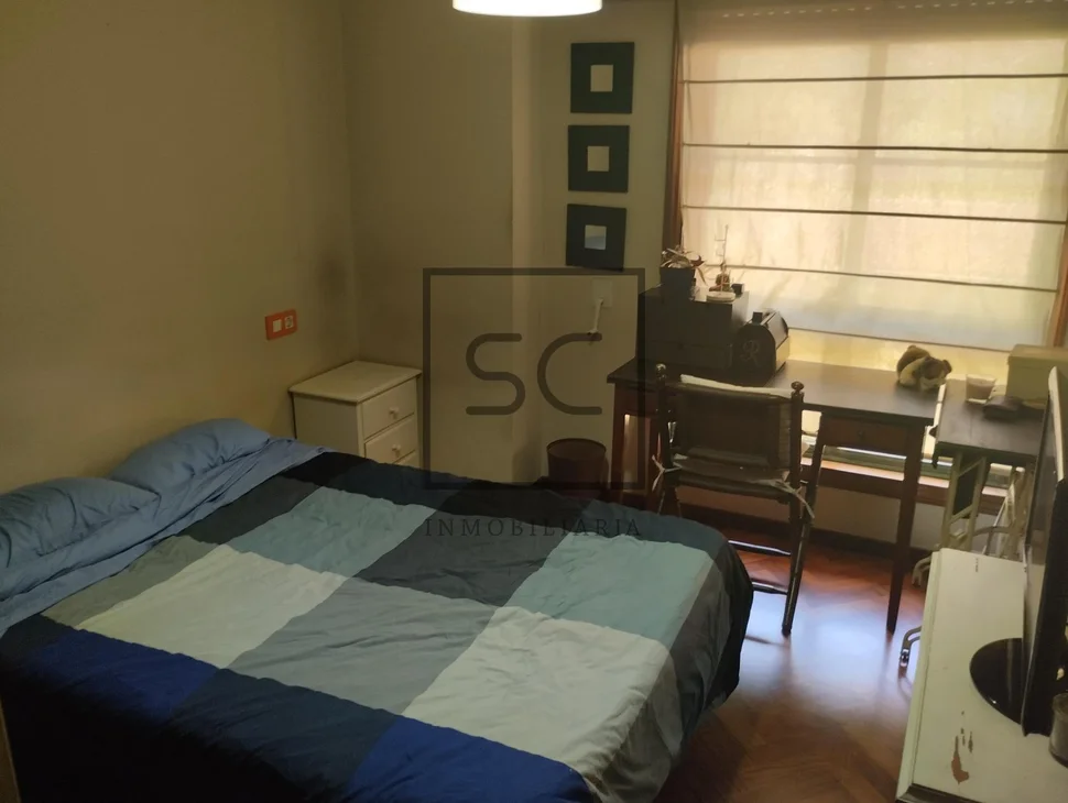 Adosado con jardín en a zapateira