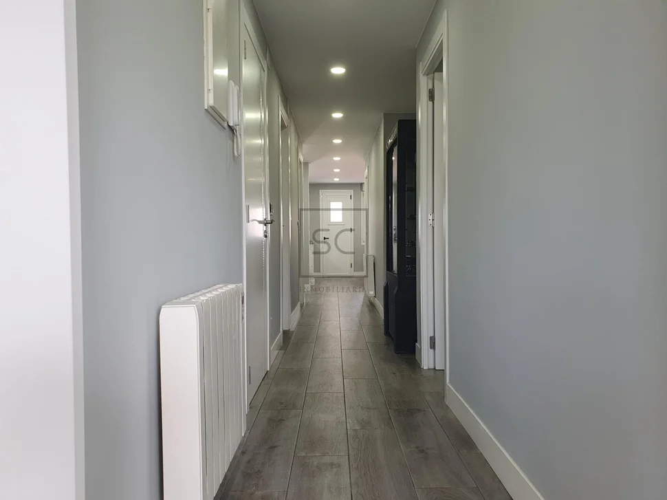 Pareado con terraza finca y bodegas en catabois, ferrol