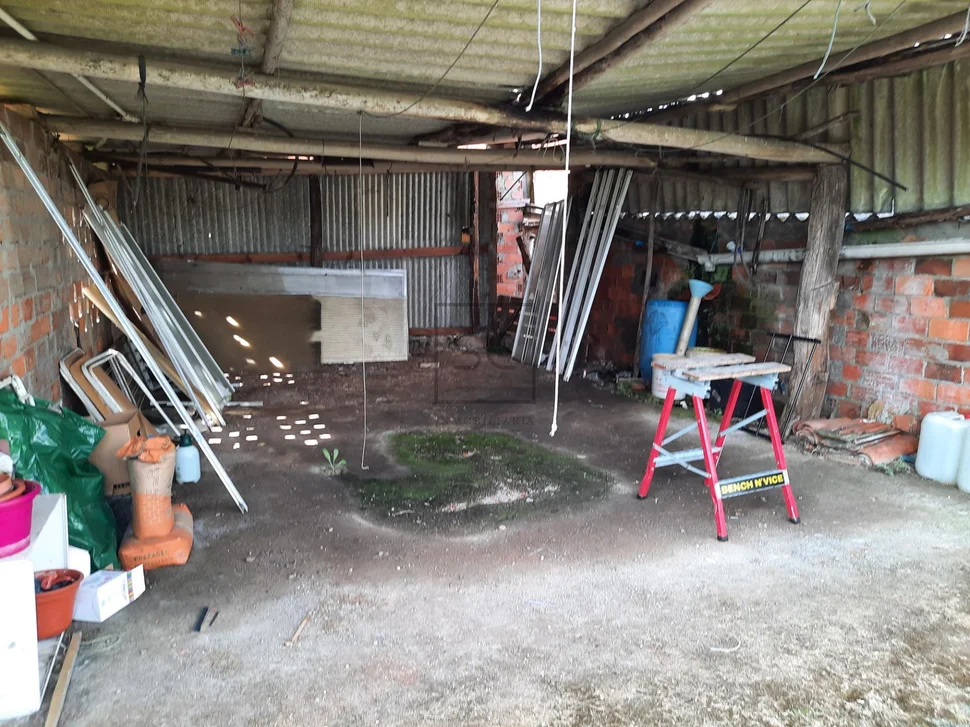 Casa adosada con finca edificable para reforma integral en la zona de santa cecilia, narón