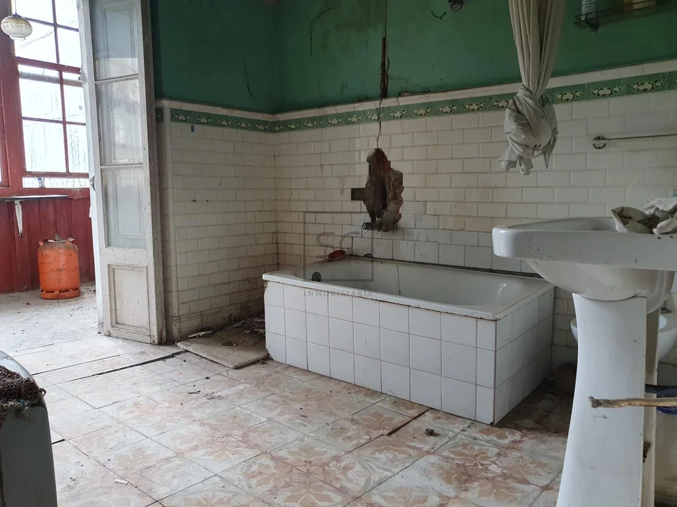 Casa adosada en ares, ares