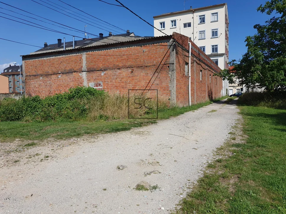 Local, solar y aparcamiento en catabois, ferrol