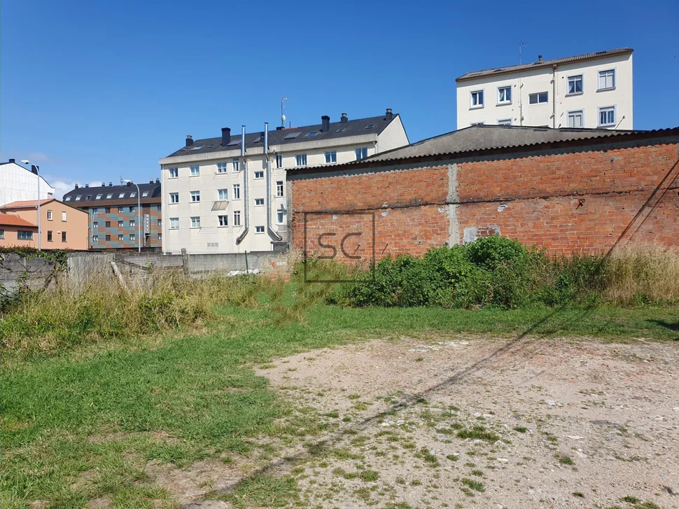 Local, solar y aparcamiento en catabois, ferrol