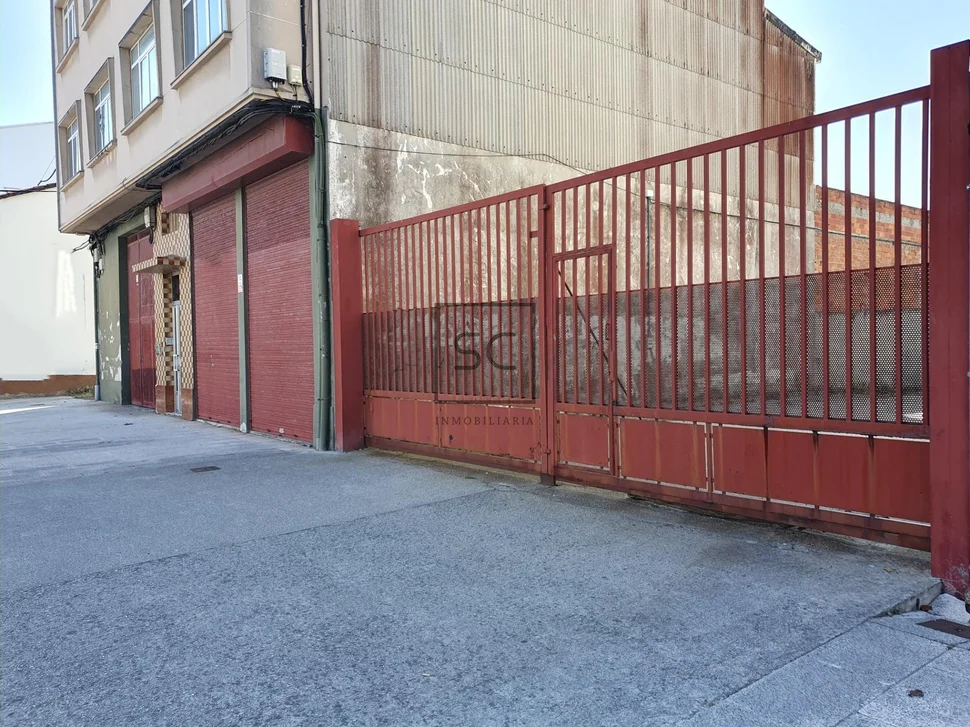 Local, solar y aparcamiento en catabois, ferrol