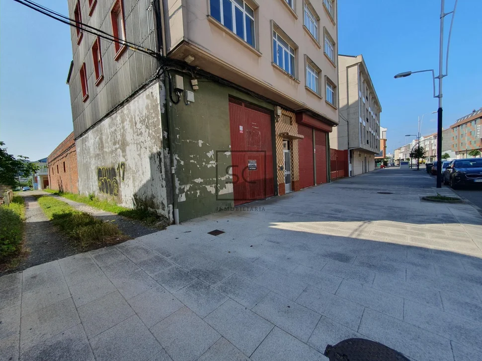 Local, solar y aparcamiento en catabois, ferrol