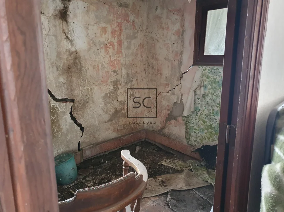 Edificio para reformar en puerto, ferrol