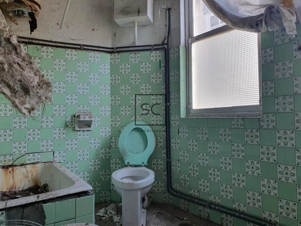 Edificio para reformar en puerto, ferrol