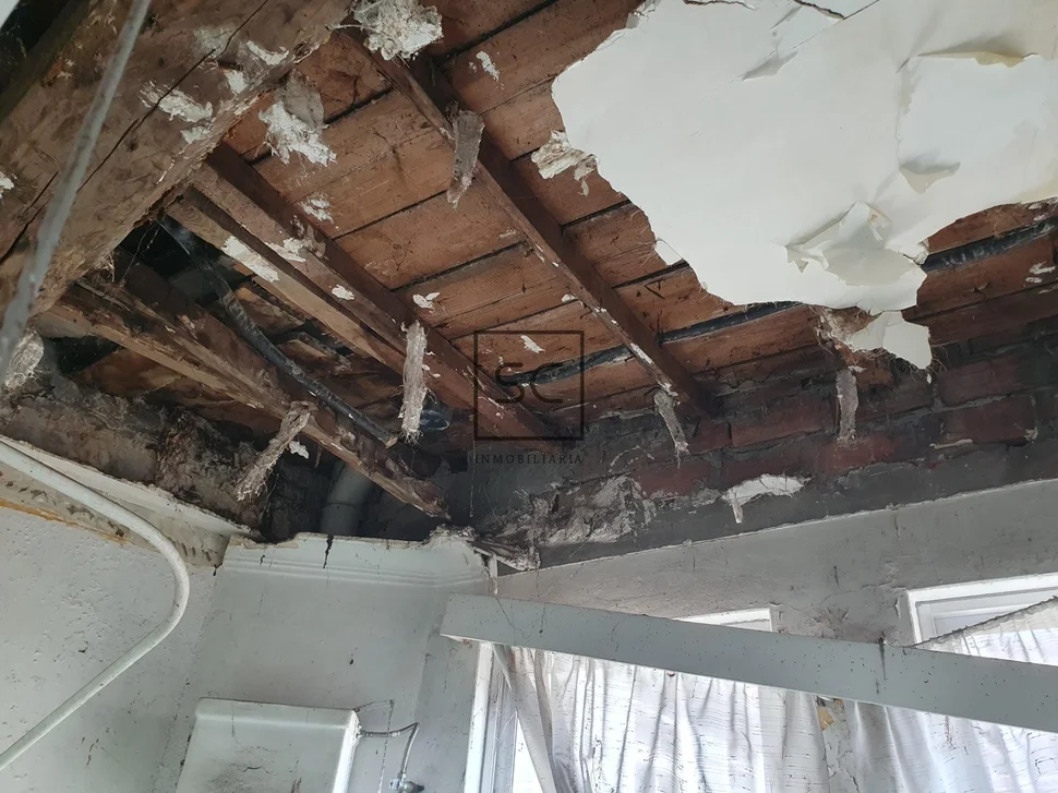 Edificio para reformar en puerto, ferrol