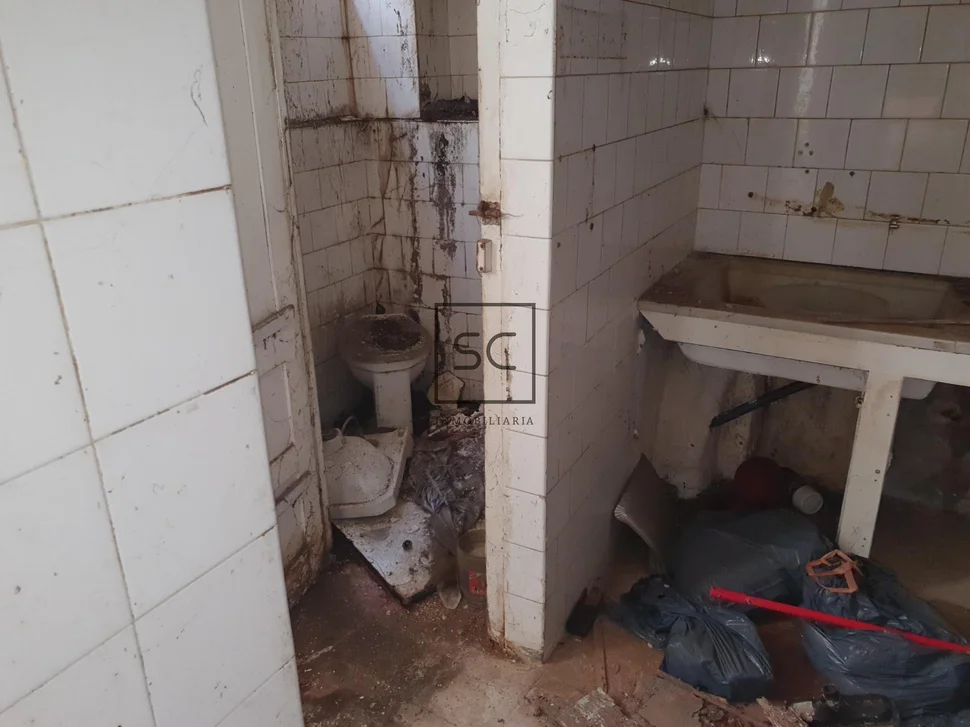 Edificio para reformar en puerto, ferrol