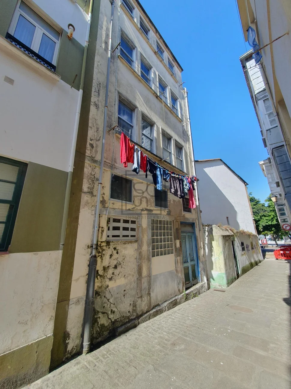 Edificio para reformar en puerto, ferrol