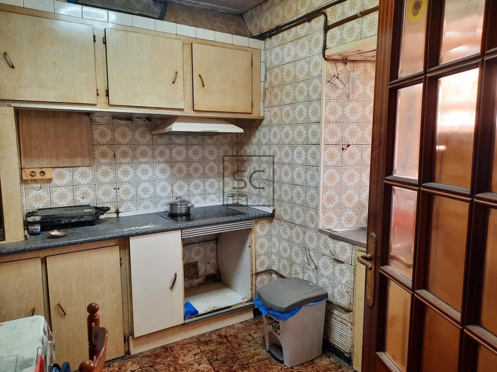 Casa adosada para reforma integral en jubia, narón