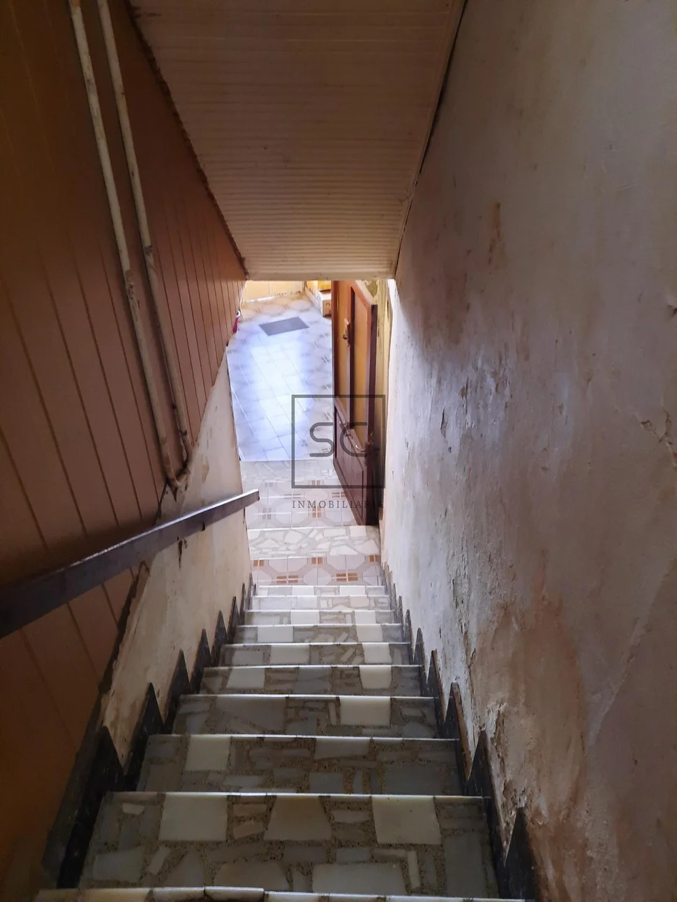 Casa adosada para reforma integral en jubia, narón