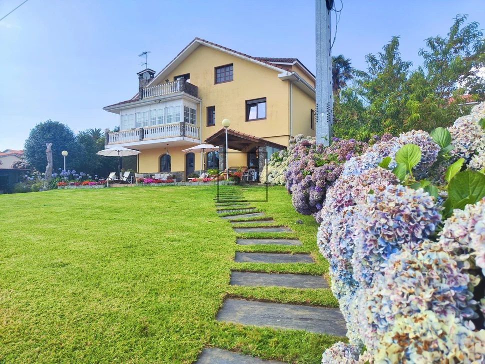 Magnifico chalet en cabanas a pocos metros de la playa