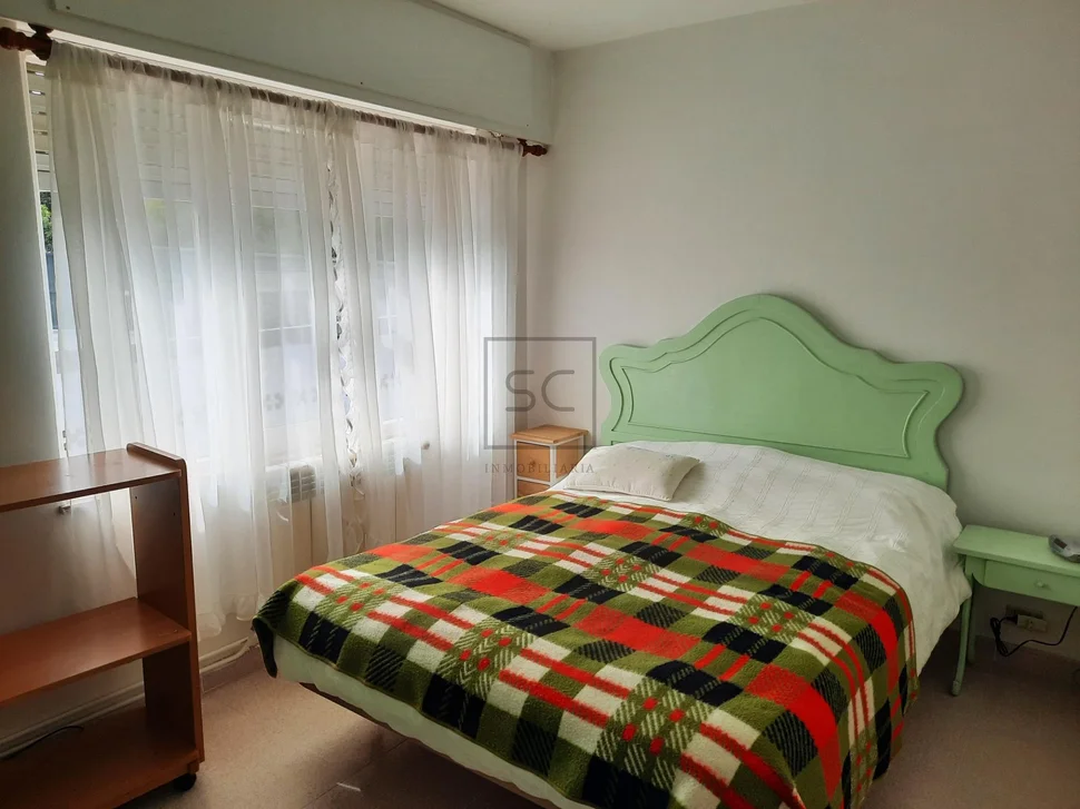 Casa unifamiliar con finca en esmelle