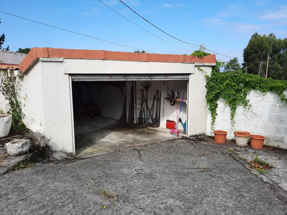 Casa unifamiliar con finca en esmelle