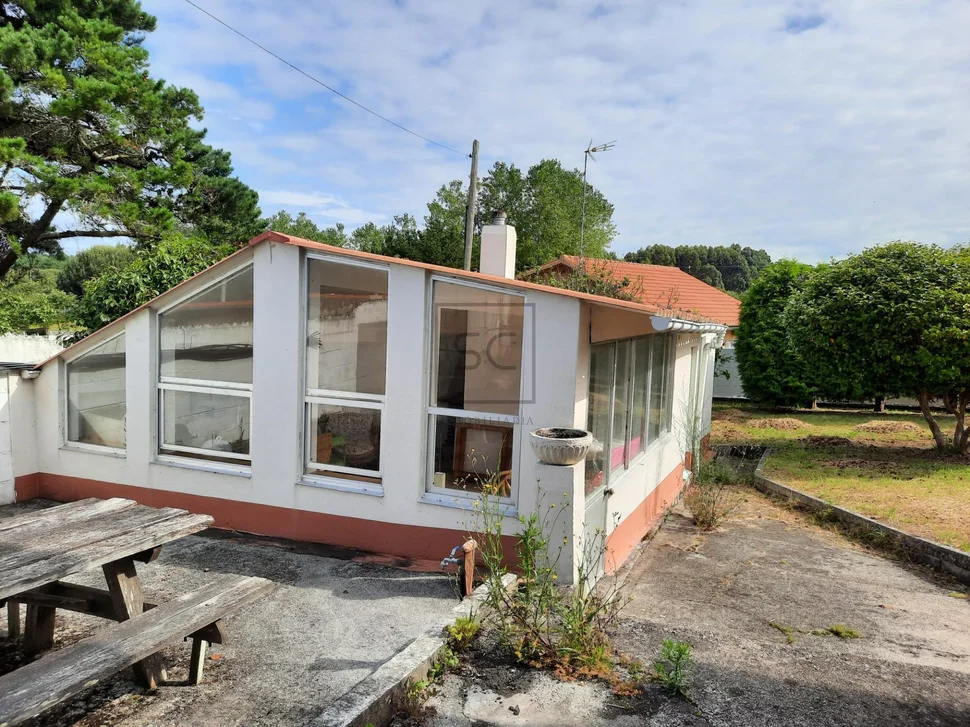 Casa unifamiliar con finca en esmelle