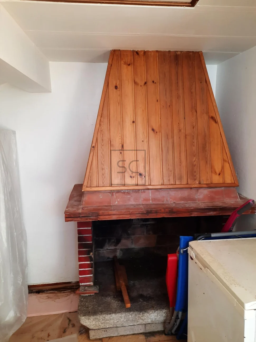 Casa unifamiliar con finca en esmelle