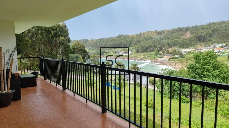 Chalet con vistas al mar en chanteiro-ares