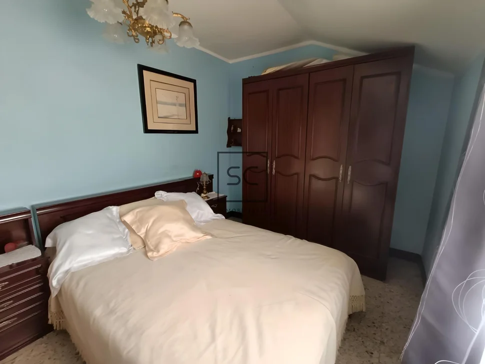 Adosado con 5 habitaciones en santa marina, ferrol