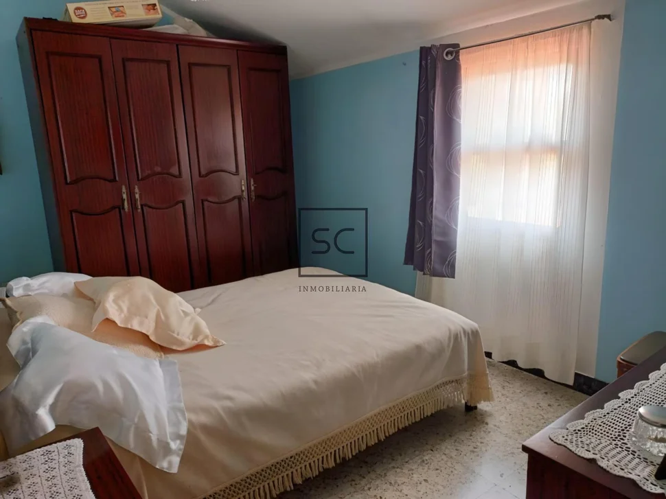 Adosado con 5 habitaciones en santa marina, ferrol