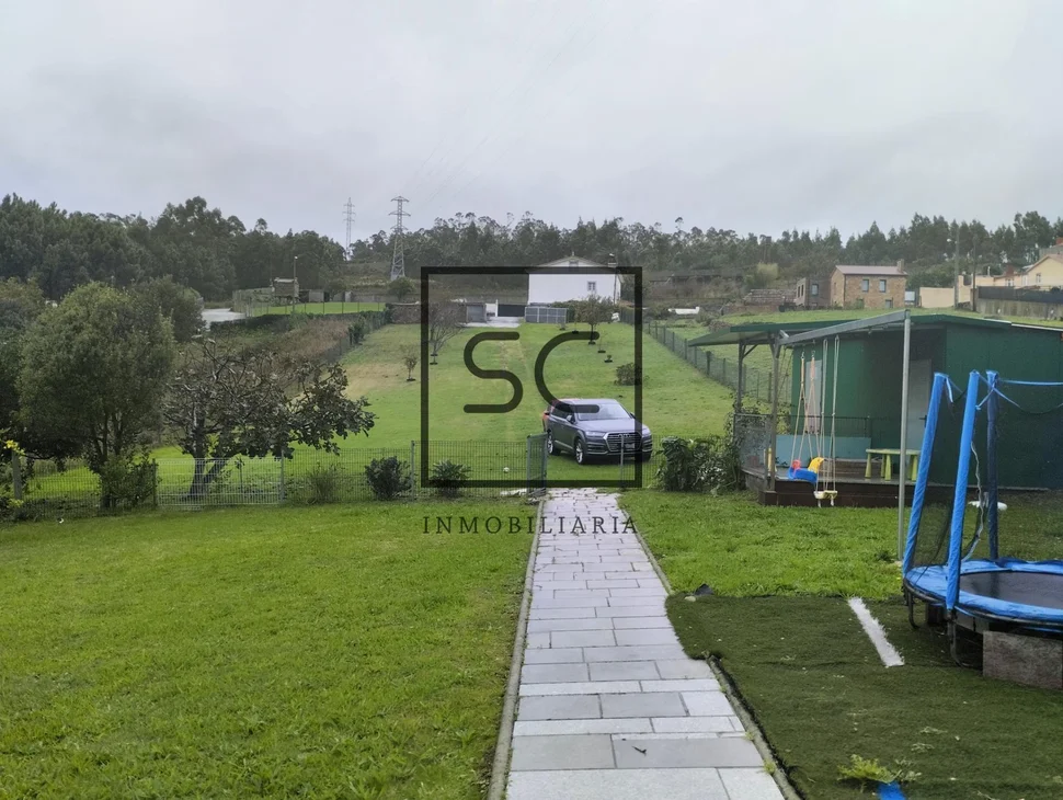 Casa con terreno en arteixo