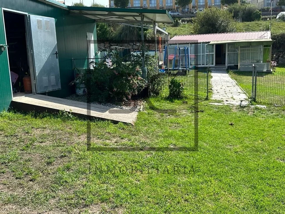 Casa con terreno en arteixo