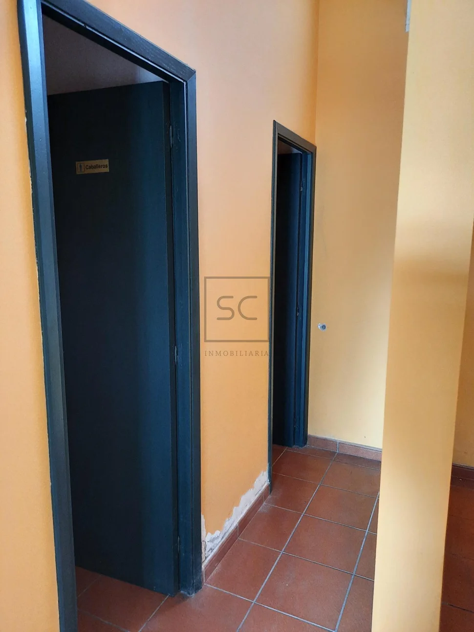 Local comercial acondicionado para bar en caranza