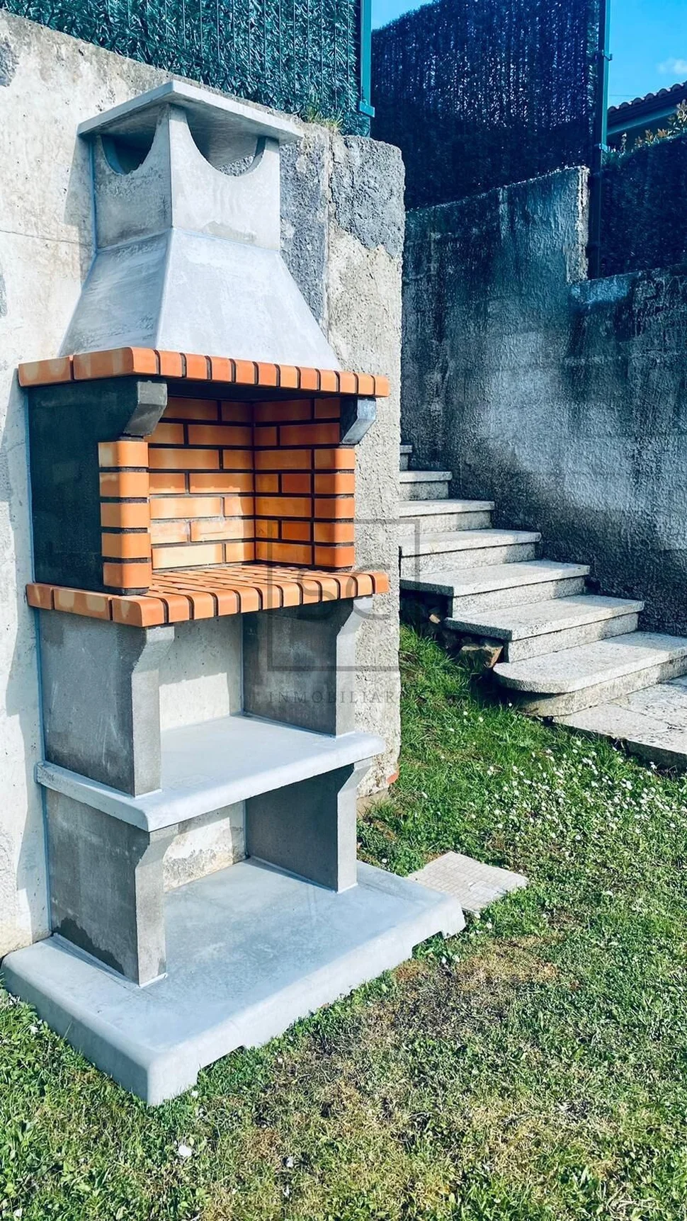 Chalet con piscina pantín-valdoviño