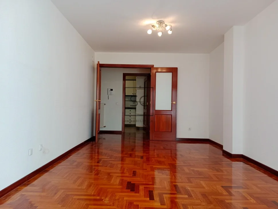 Vivienda de protección oficial en la barcala-cambre