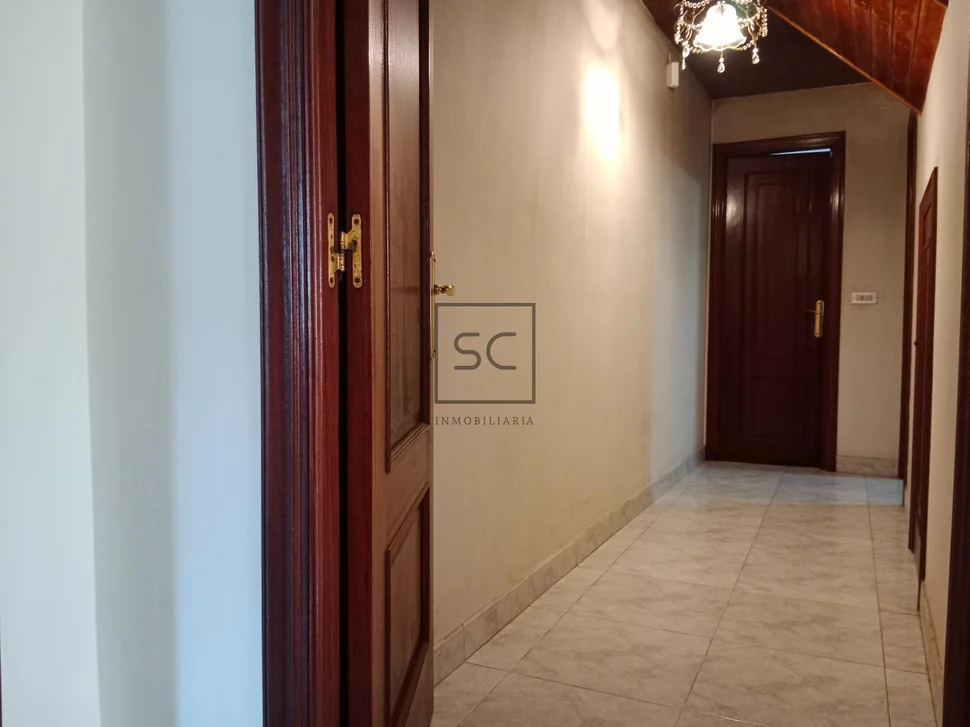 Casa con bodegas y nave en sequeiro-valdoviño