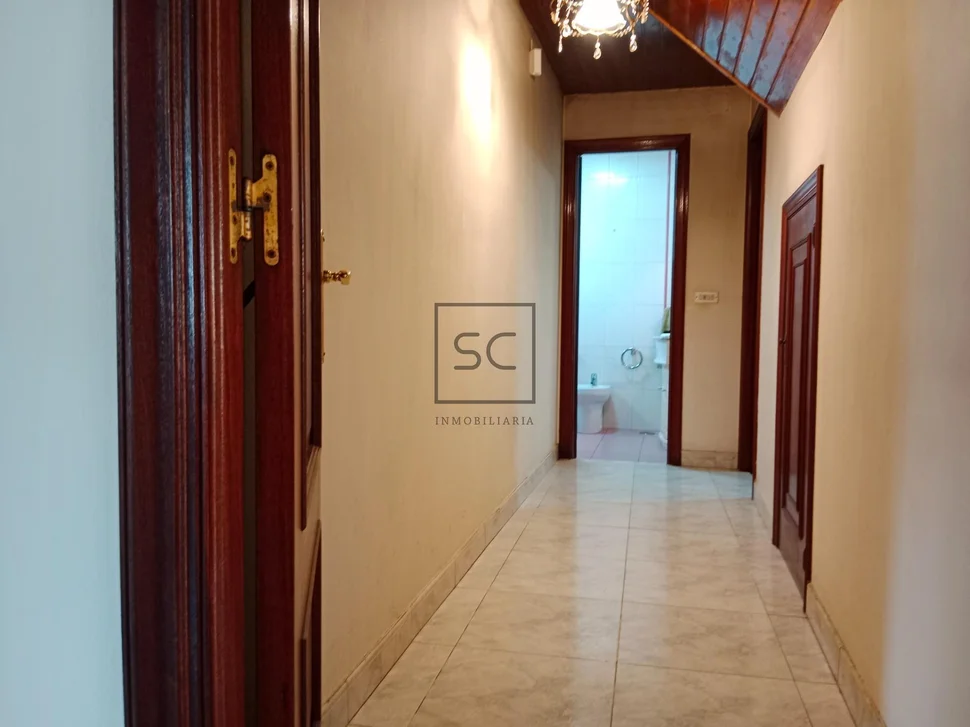 Casa con bodegas y nave en sequeiro-valdoviño