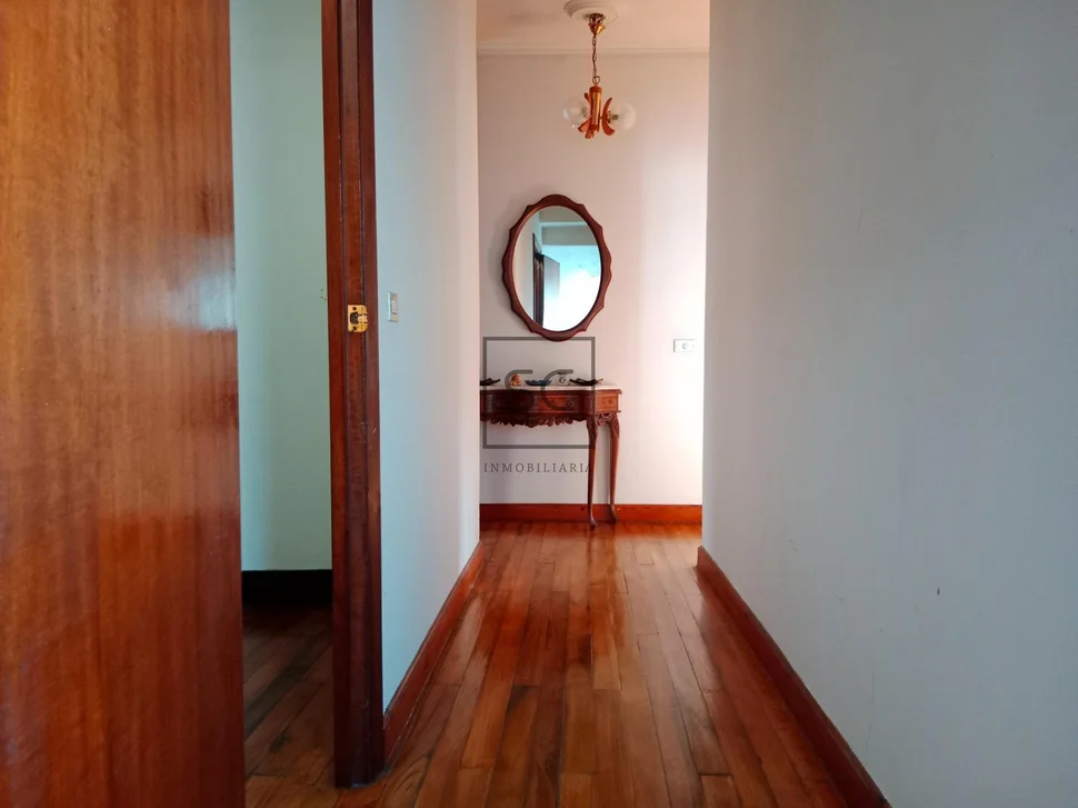 Casa con bodegas y nave en sequeiro-valdoviño