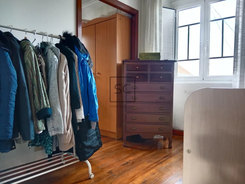 Casa con bodegas y nave en sequeiro-valdoviño