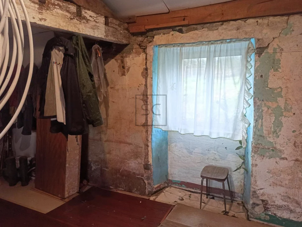 Casa con finca edificable en canido-ferrol