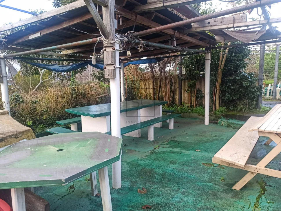 Casa con finca edificable en canido-ferrol