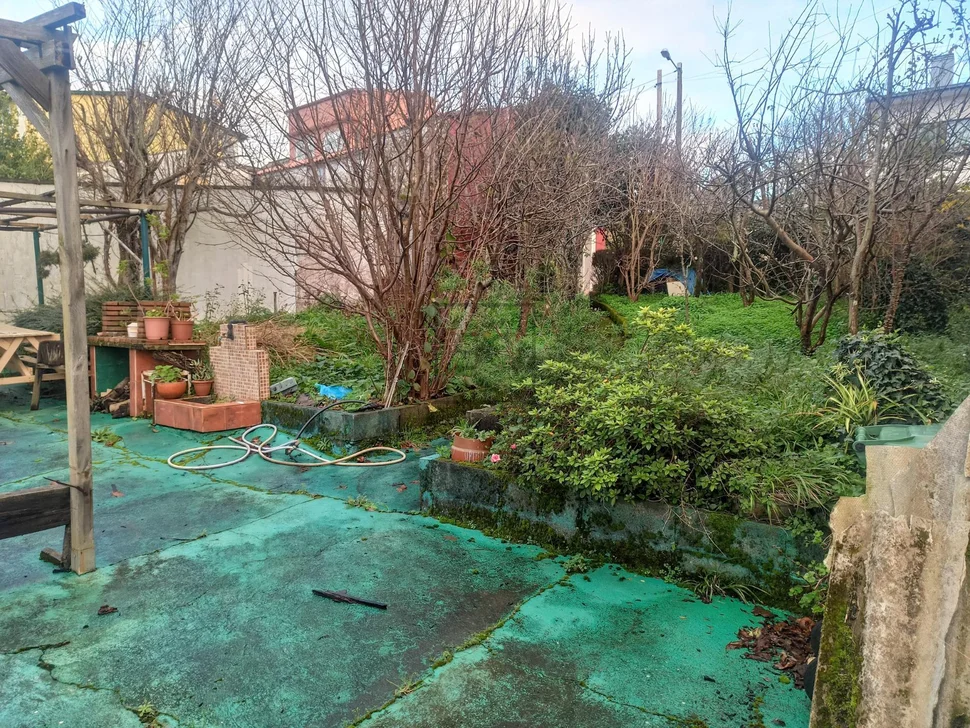 Casa con finca edificable en canido-ferrol