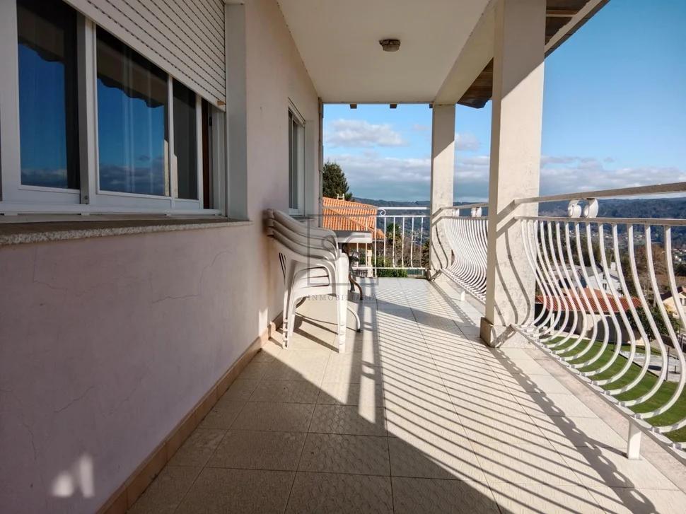 Vivienda con finca en breamo-pontedeume