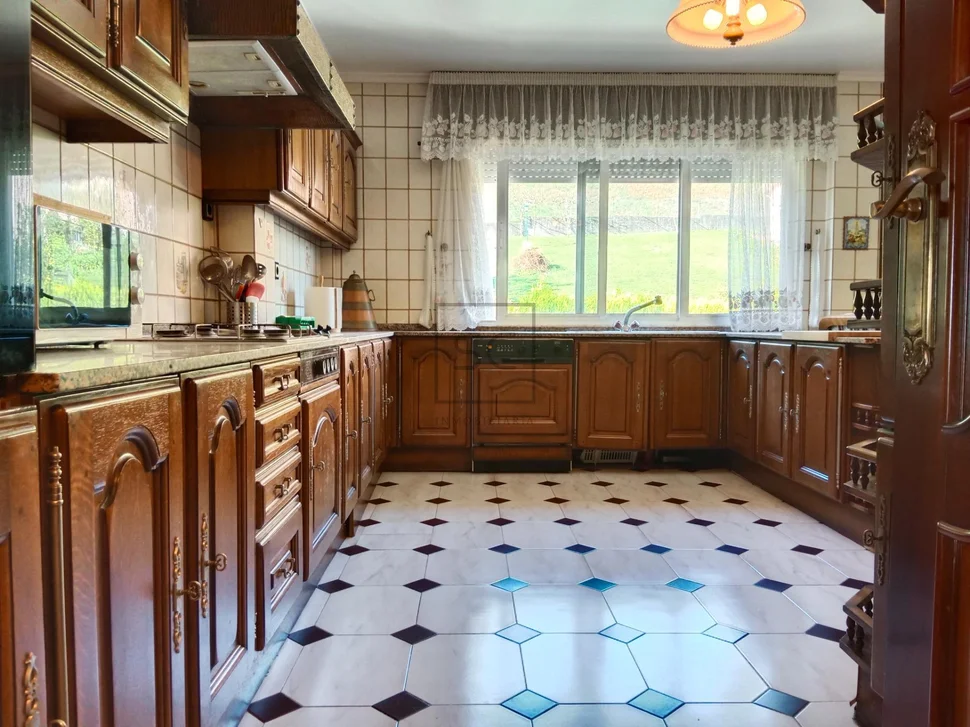 Vivienda con finca en breamo-pontedeume