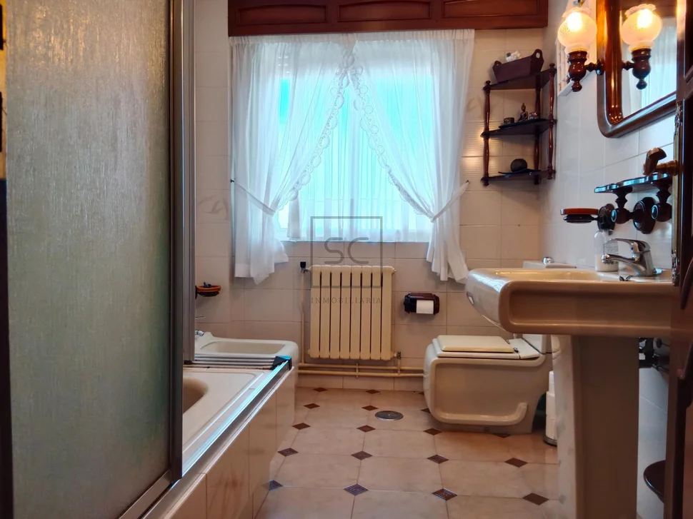 Vivienda con finca en breamo-pontedeume