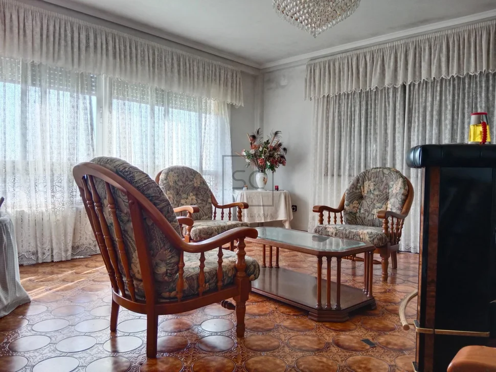 Vivienda con finca en breamo-pontedeume