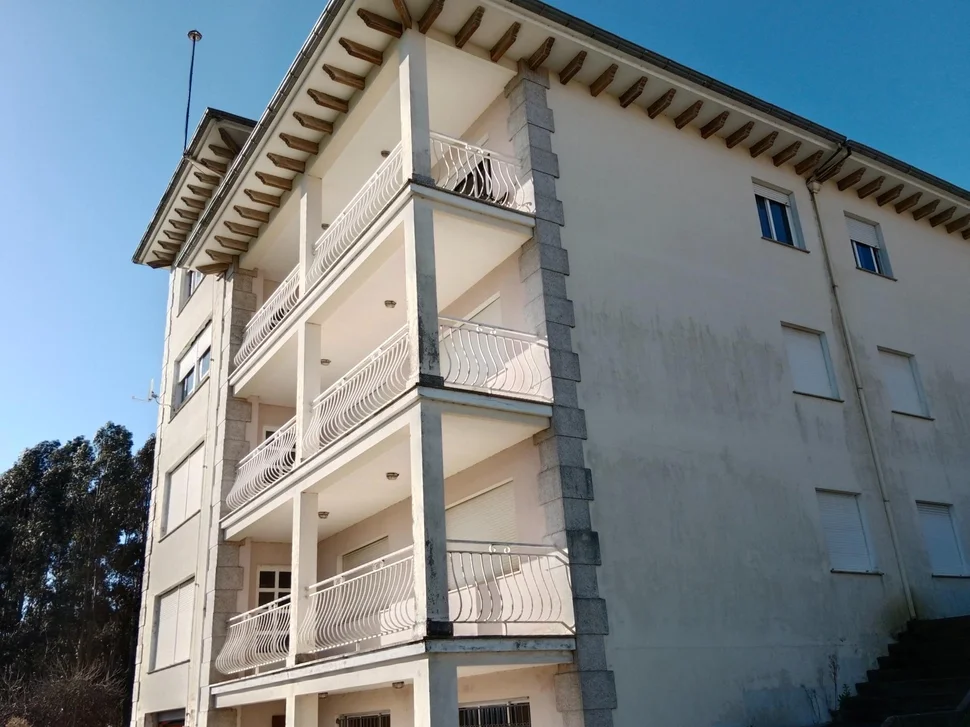 Vivienda con finca en breamo-pontedeume