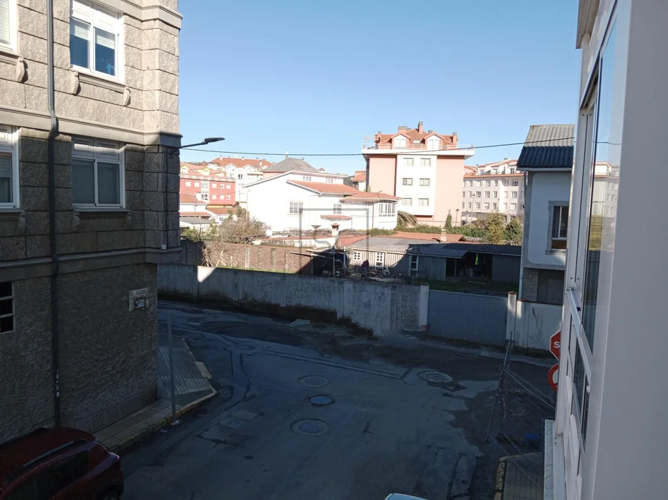 Piso con ascensor, garaje y trastero en ares