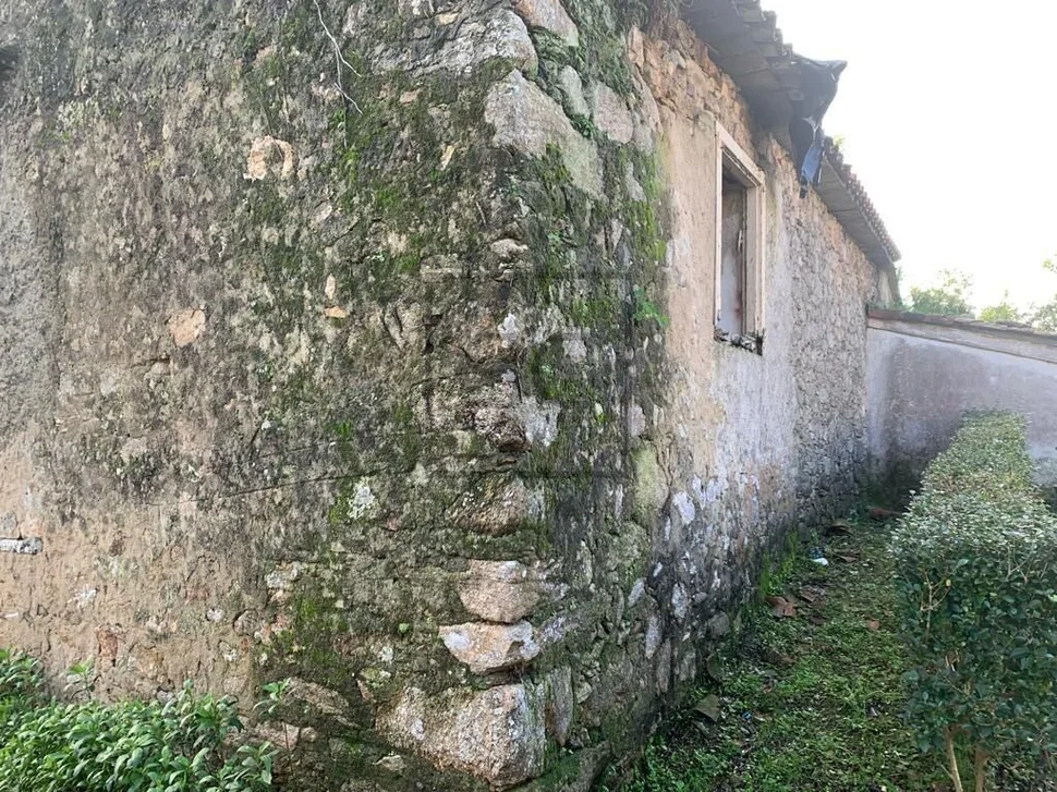 Casa para restaurar en casadelos-neda